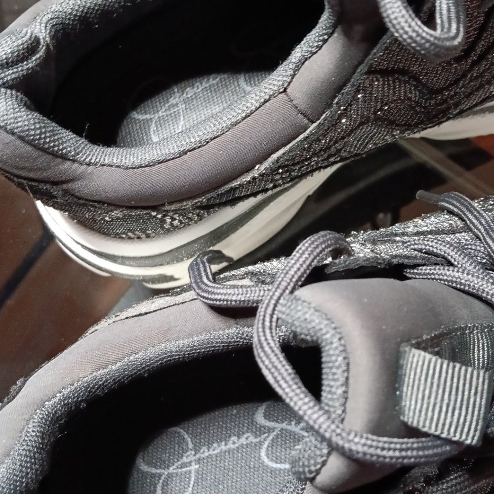 JESSICA Simpson  Speedey 2 Metallic retro chunky Sneakers - Picture 9 of 16